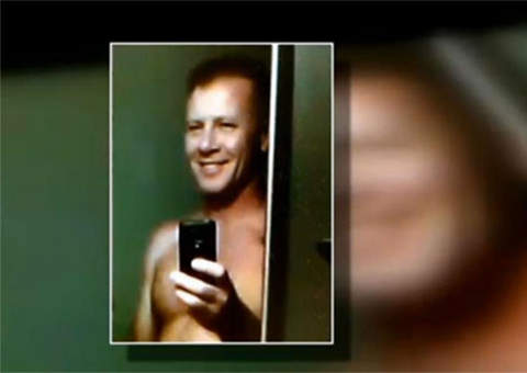 Bombeiro é demitido após dormir com mulheres durante o horário de serviço