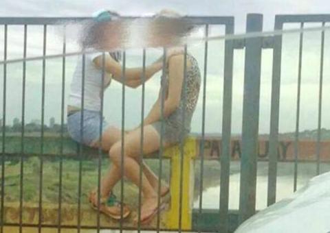 Garotas se abraçam e cometem suicídio na Ponte da Amizade