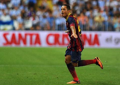 Adriano diz que Neymar está acostumado a receber pancadas