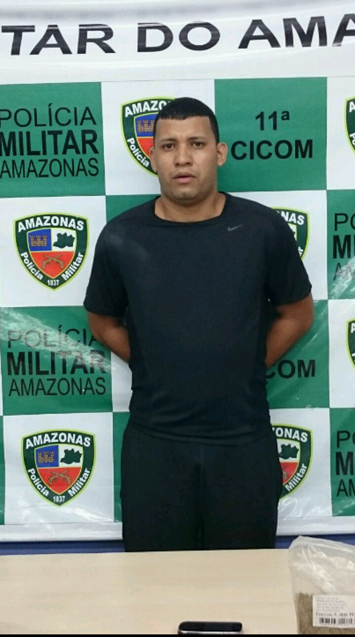  Homem é preso em flagrante por suposto tráfico de cocaína zona leste