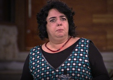 Mariza fica furiosa com voto de Adrilles e desabafa no Facebook; veja