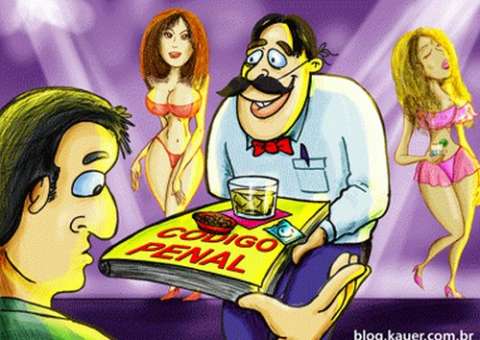 Advogado como profissão e garção no fim-de-semana