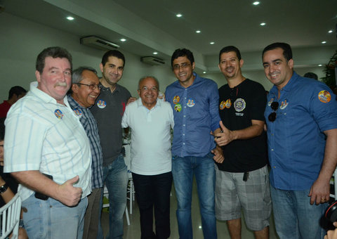 Adepol e Sinpol declaram apoio à candidatura de Melo e Omar