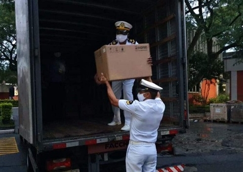 Respiradores enviados pela Marinha chegam a Manaus neste sábado