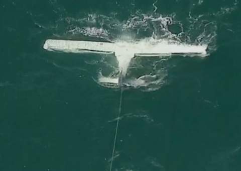 Acidente: Aeronave cai na Praia do Leblon, no Rio