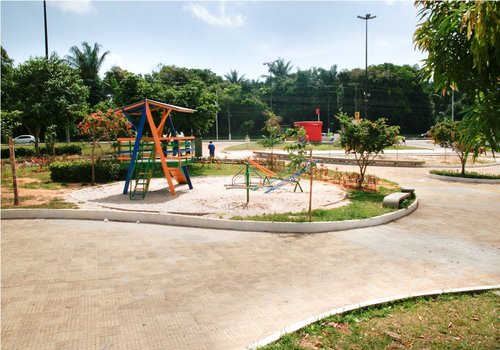 Praça do Cigs reformada será entregue este mês