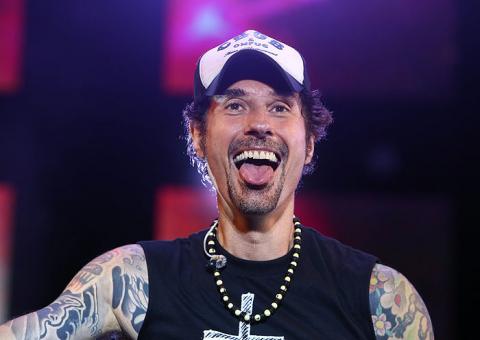 Capital Inicial divulga novo clipe, "Sol Entre Nuvens"