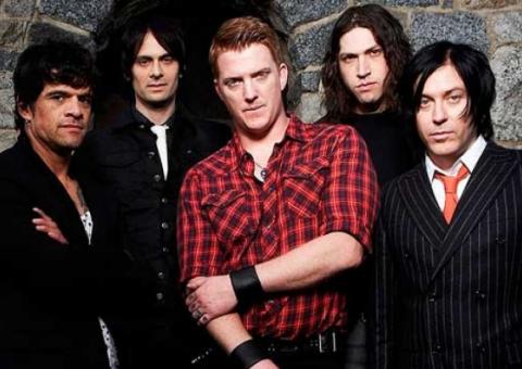 Ouça a nova música de Queens of The Stone Age