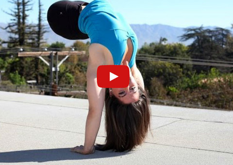 Ginasta sem pernas descobre que sua heroína olímpica é sua irmã biológica