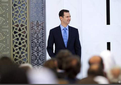 Grupo ligado à Al-Qaeda sequestra padre e cristãos na Síria