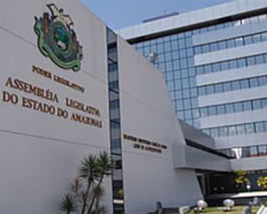Assembleia pressionada a afastar servidores acusados de fraudar licitação