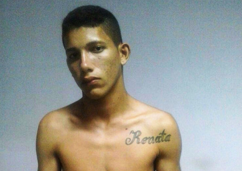 Polícia recupera moto roubada