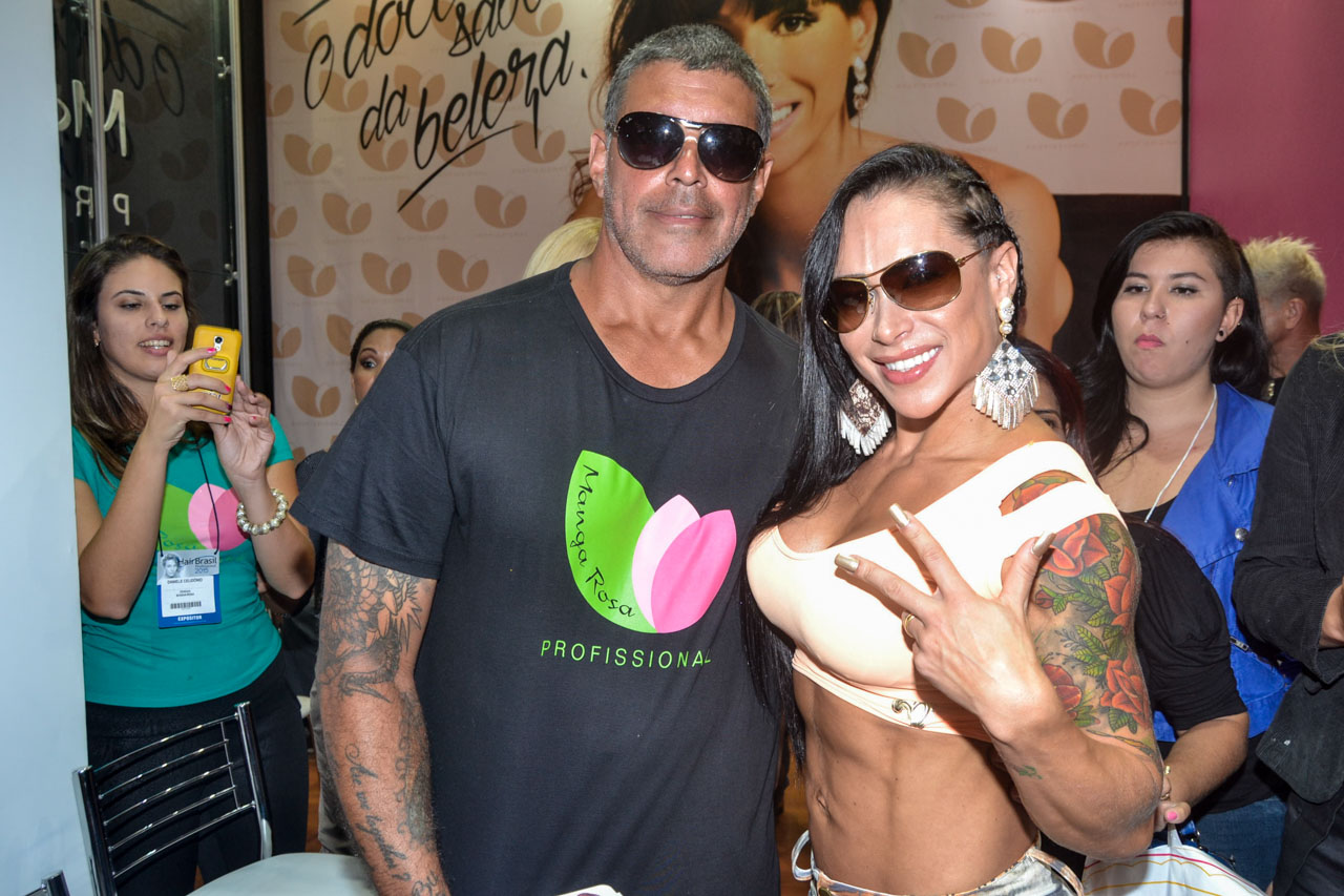 Alexandre e Fabi Frota, Vanessa Mesquita e Ana Paula Minerato marcam presença no penúltimo dia da Hair Brasil