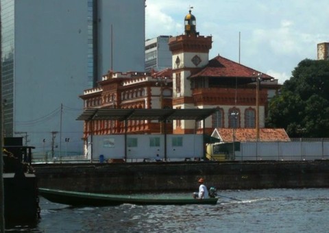 Alfândega do Porto de Manaus realiza seu último leilão do ano