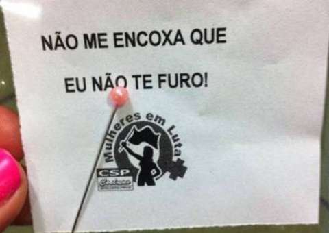 Movimento 'Mulheres em Luta' realizam protesto em São Paulo