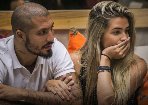 Veja a reação de Fernando e Aline ao se reencontrar nos bastidores da final do BBB