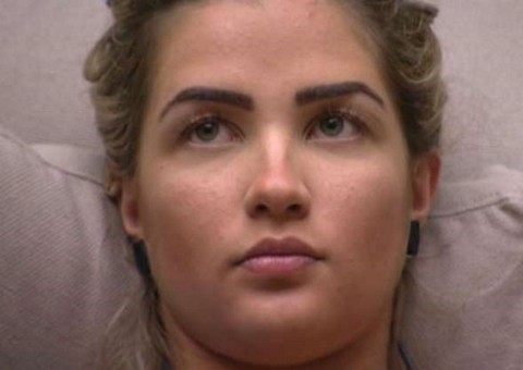 Aline detona Amanda: "Nojo de mulher. Cara de pau!"