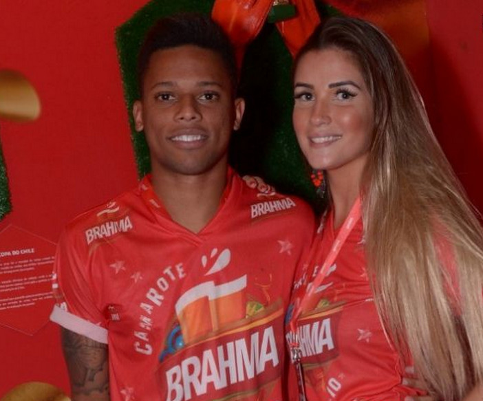 Ex-BBB Aline volta a ficar com atacante do Atlético Mineiro