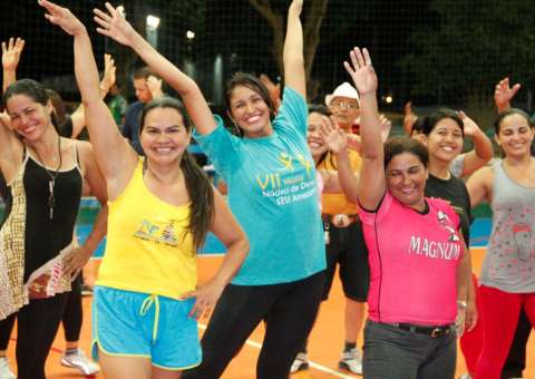   Dança para todas as idades no Clube do Trabalhador