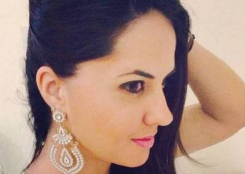 Zezé Di Camargo assume namorada: "Mulher linda"