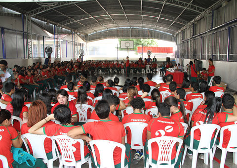 Escolas estaduais promovem atividades na semana do estudante