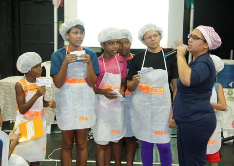 Atletas do Futuro têm aula de educação alimentar