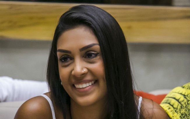 Vice campeã do BBB 15, Amanda faz tratamento para olheiras com dermatologista das famosas