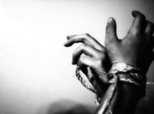 Depois do sequestro, homem é amarrado e deixado no mato