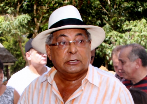 Amazonino diz que vai apoiar Braga para o governo