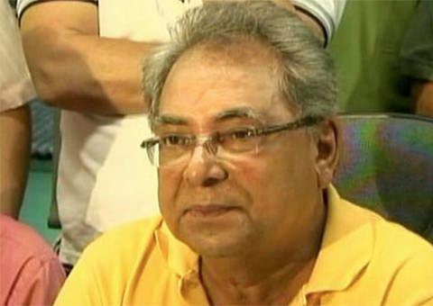 Ação retira nome de Amazonino do bumbódromo