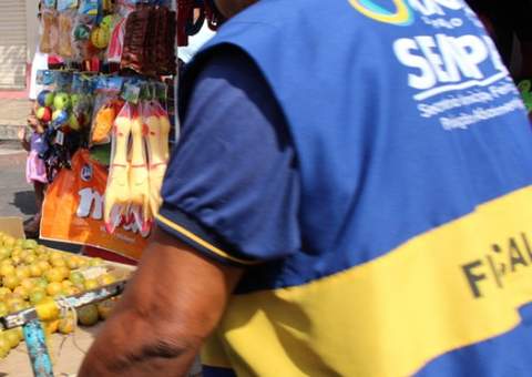 Ambulantes têm mercadorias apreendidas