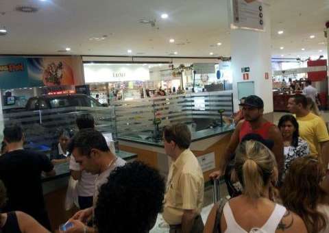 Pagar estacionamento no Amazonas Shopping vira sacrifício