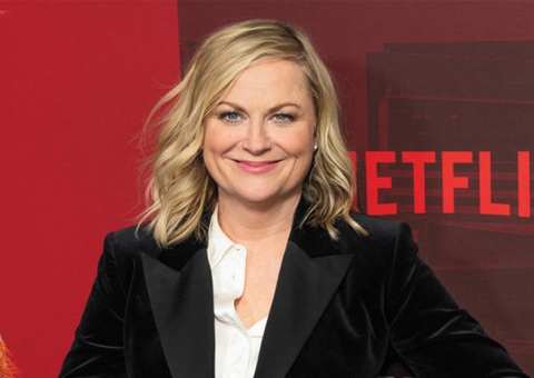 ‘Moxie’ de Amy Poehler ganha trailer e teaser na Netflix