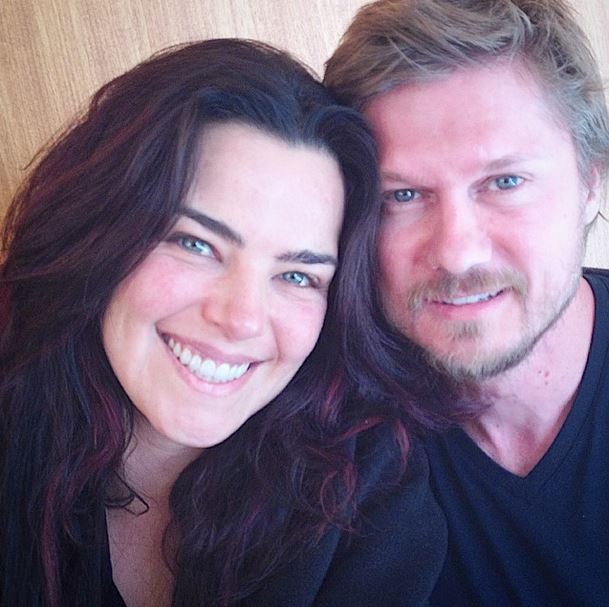 Ana Paula Arósio reaparece em bastidores de filme