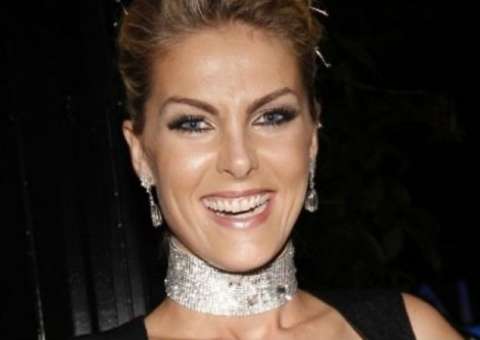 Ana Hickmann ganhará novo programa na Record