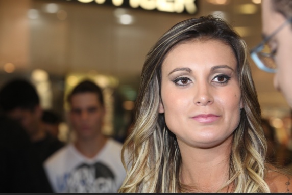 Andressa Urach tem crise de pânico e interrompe tratamento médico