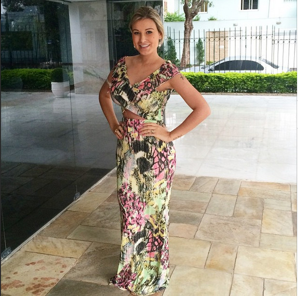 Andressa Urach diz que perdeu amigos após virar evangélica