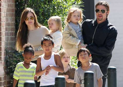 Angelina Jolie e Brad Pitt querem adotar mais um filho