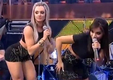Anitta ensina o Quadradinho e Bumbum Pulsando ao Vivo