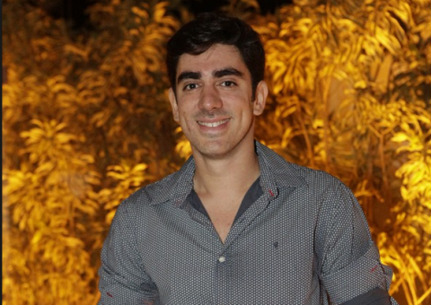 Marcelo Adnet nega ter copiado piada: "Não sou burro"