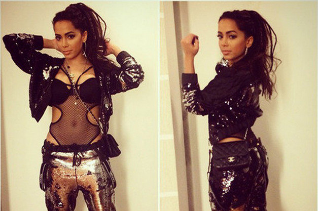 Anitta escolhe look duvidoso e é detonada na internet