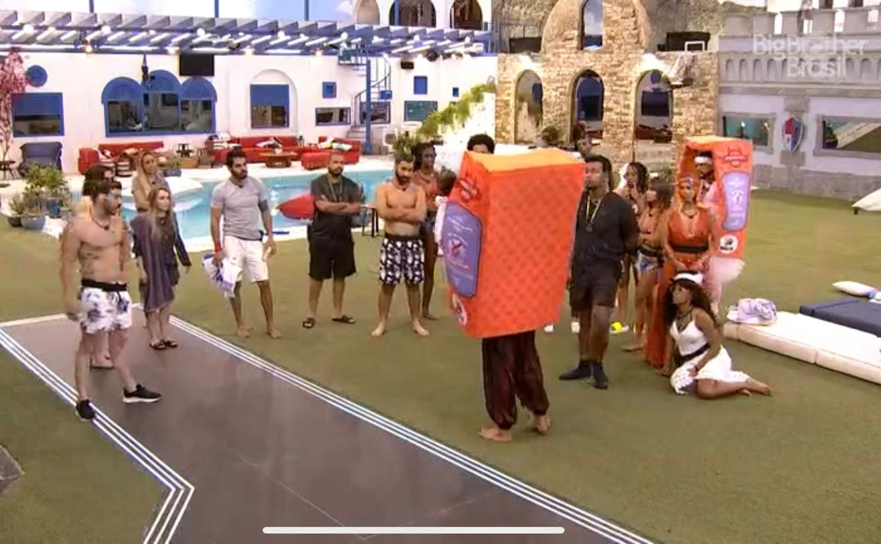 BBB21: Brother atende 2º Big Fone e se livra do paredão