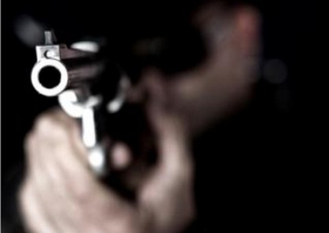 Estudante universitário é morto na saída de igreja 