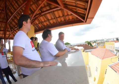 Artur acompanha comitiva de empresários turcos  