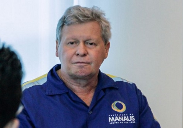 Prefeitura entrega duas unidades móveis de controle de zoonoses