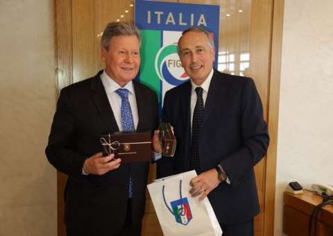 Prefeito Artur Neto divulga Manaus na Itália