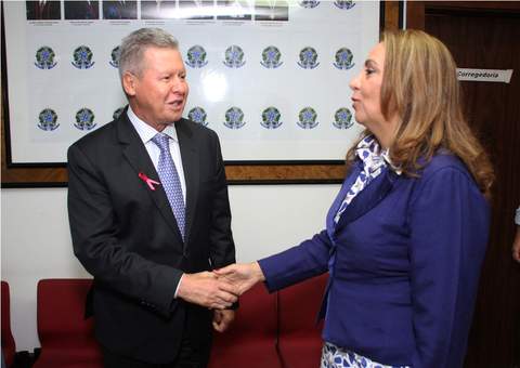 Artur  e presidente do TRE querem 2º turno das eleições sem sujeira nas ruas