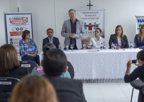 Motoristas infratores pagarão penas alternativas