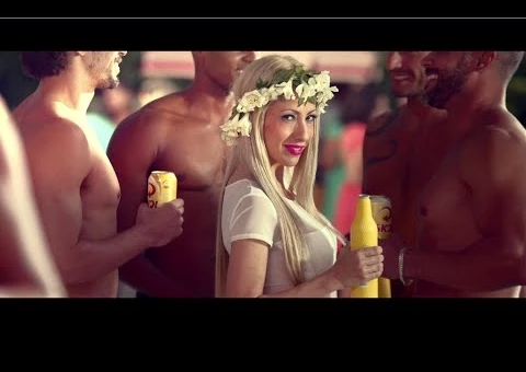 Comercial de cerveja sacaneia com seleção da Itália