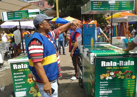 Prefeitura apreende mercadorias comercializadas irregularmente no Centro